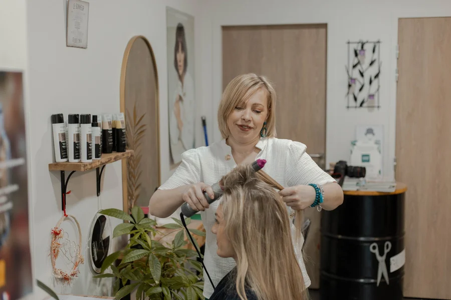 Reportage professionnel pour un salon de coiffure dans les Ardennes