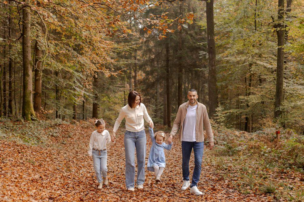 Séance en famille en forêt au Bannet, Givonne