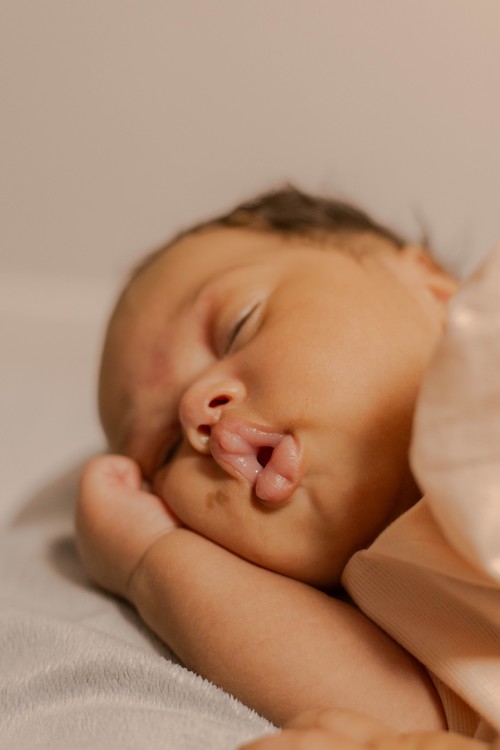 Photographe de nouveau-né dans les Ardennes